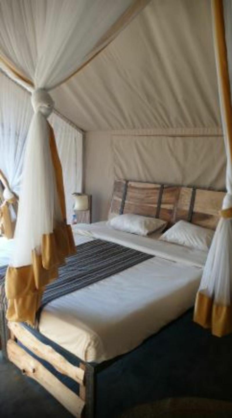 Robanda Tented Camp Exterior photo